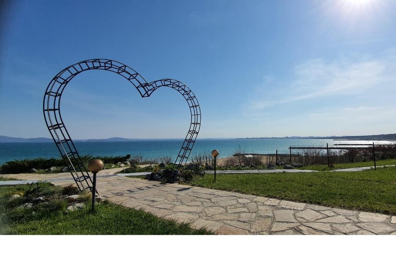 K&K Beach Luxury Бургас Екстериор снимка